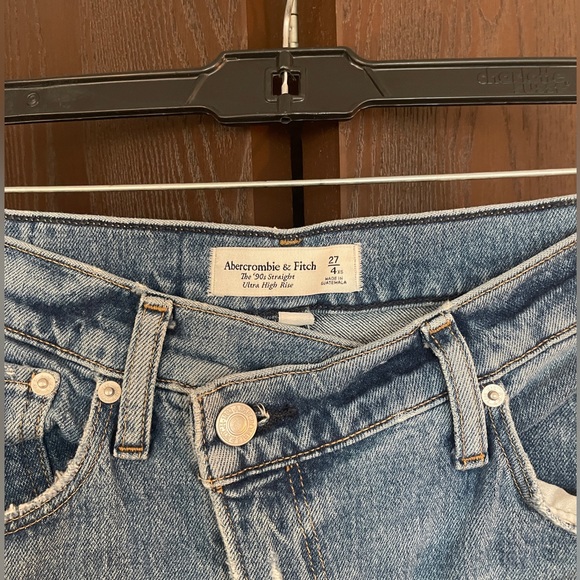 Abercrombie & Fitch Curve Love ‘90s Straight Ultra High Rise Jeans 27/4 xs - Picture 3 of 5